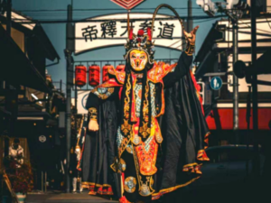 Chinese face-changing performer